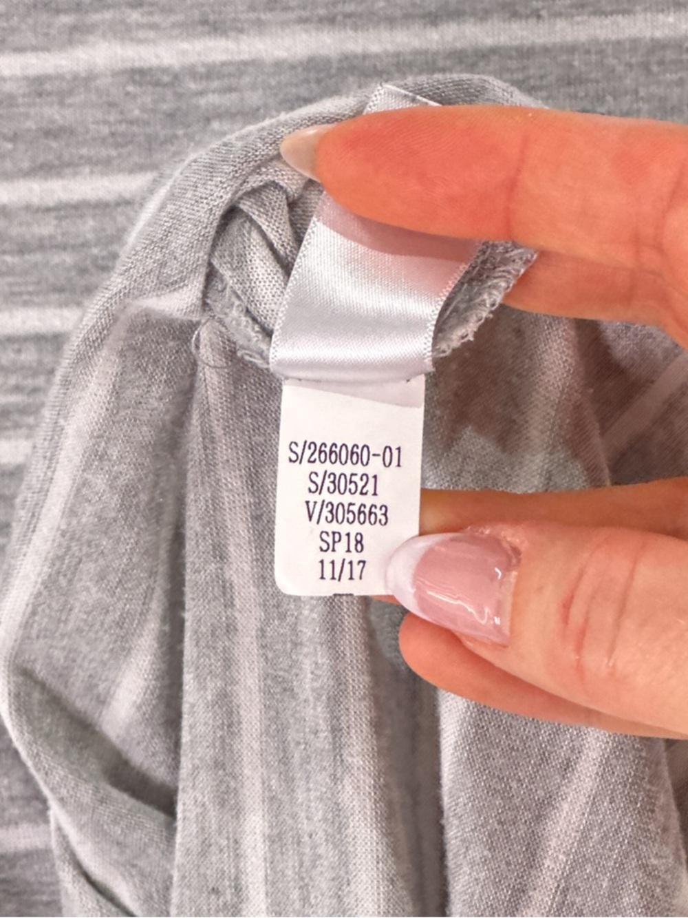 Athleta Threadlight Tunic Tee Side Slits Striped Modal Grey M - Picture 6 of 11